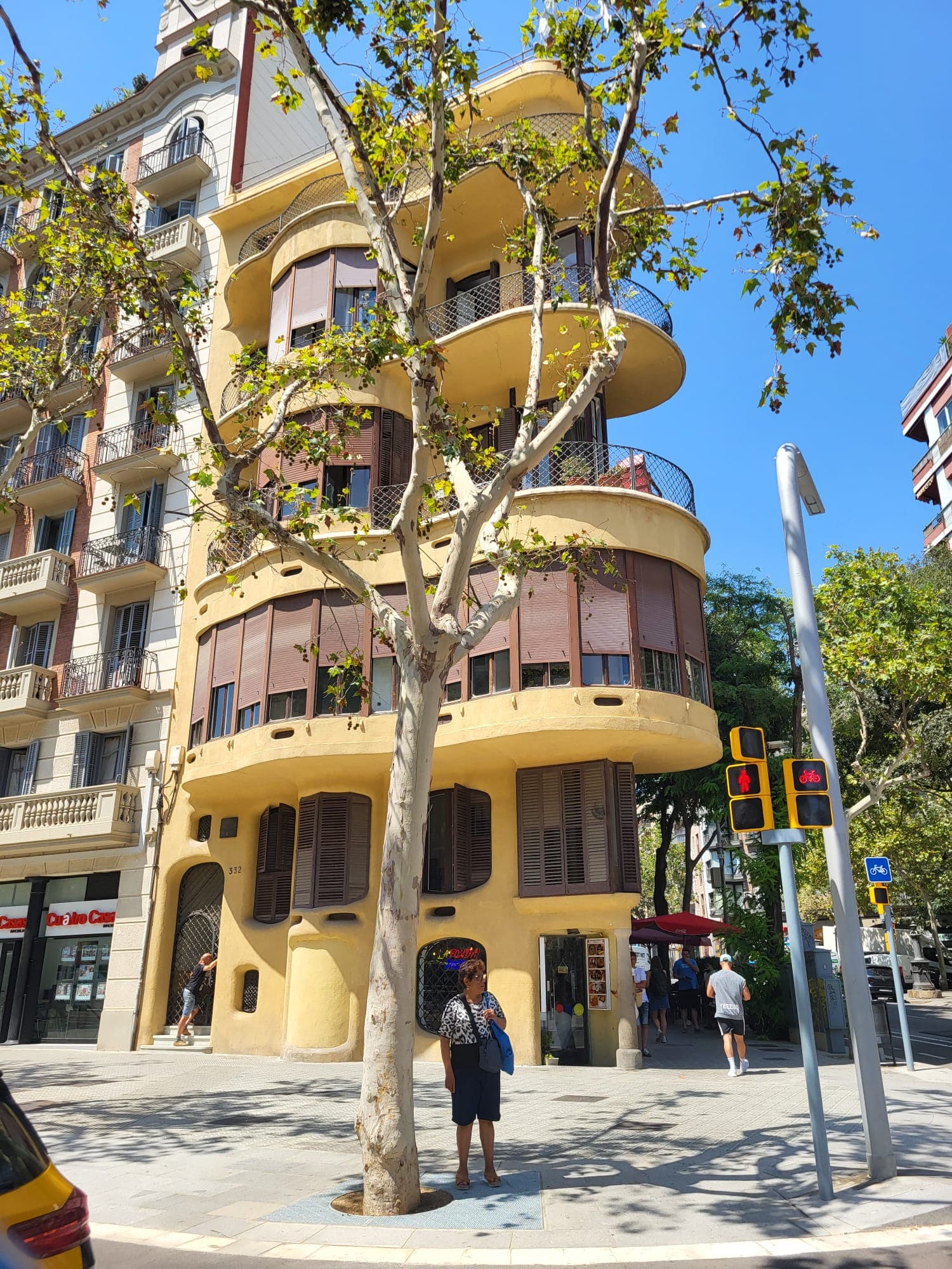 Arhitectură modernistă Barcelona – sejur Barcelona cu autocarul