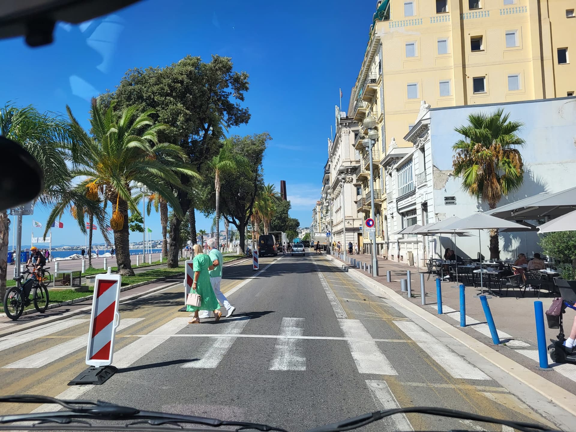 Bulevard din Nisa – excursie Coasta de Azur cu autocarul