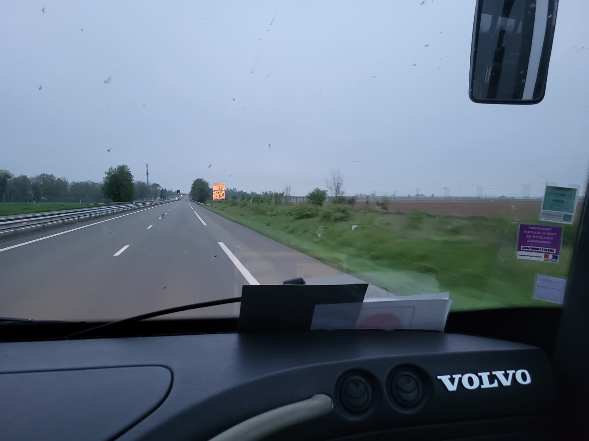 Transport grup Paris–Normandia — autostradă cu autocarul