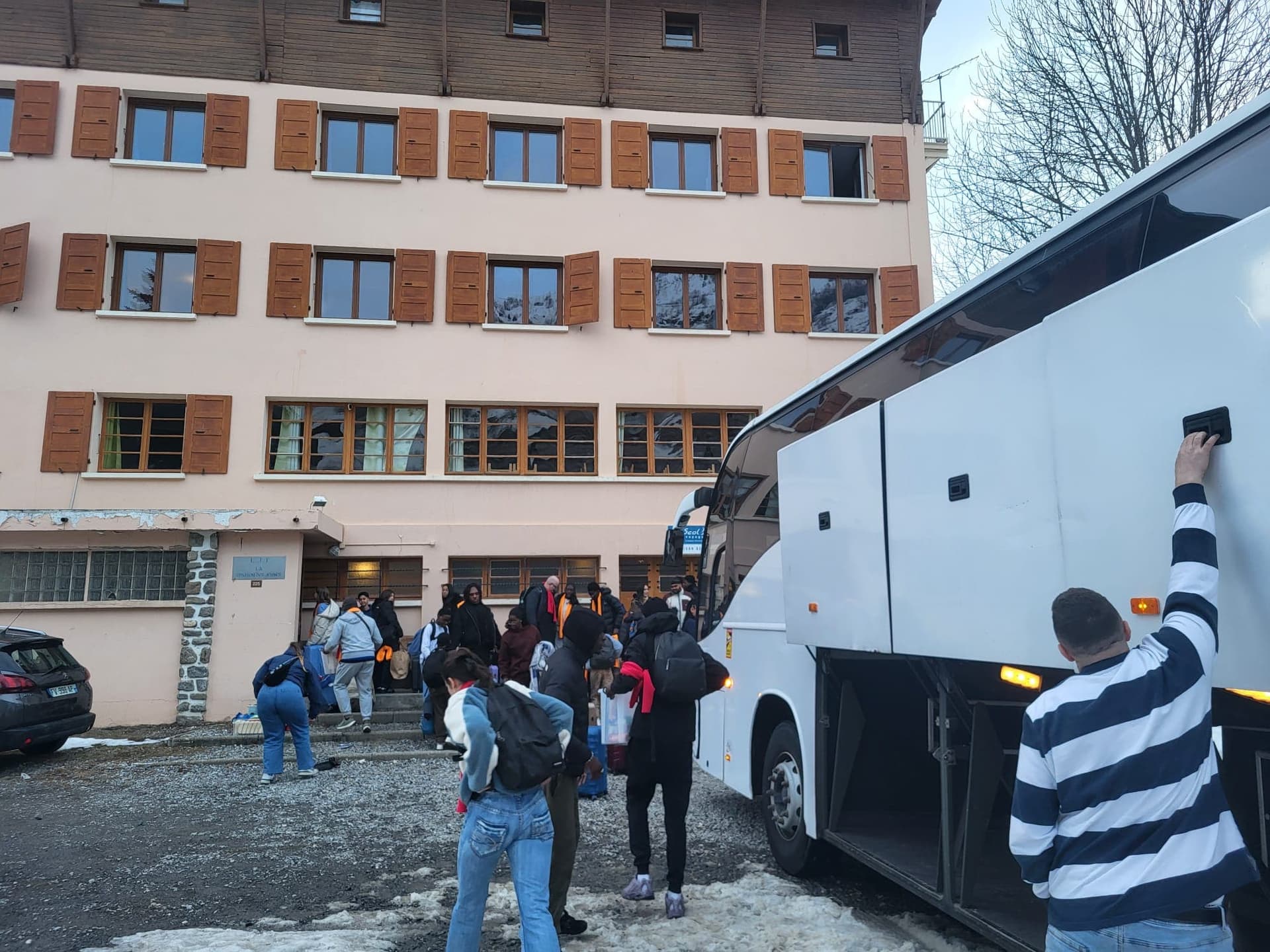 Excursie grup Paris – Valloire, transport persoane Paris