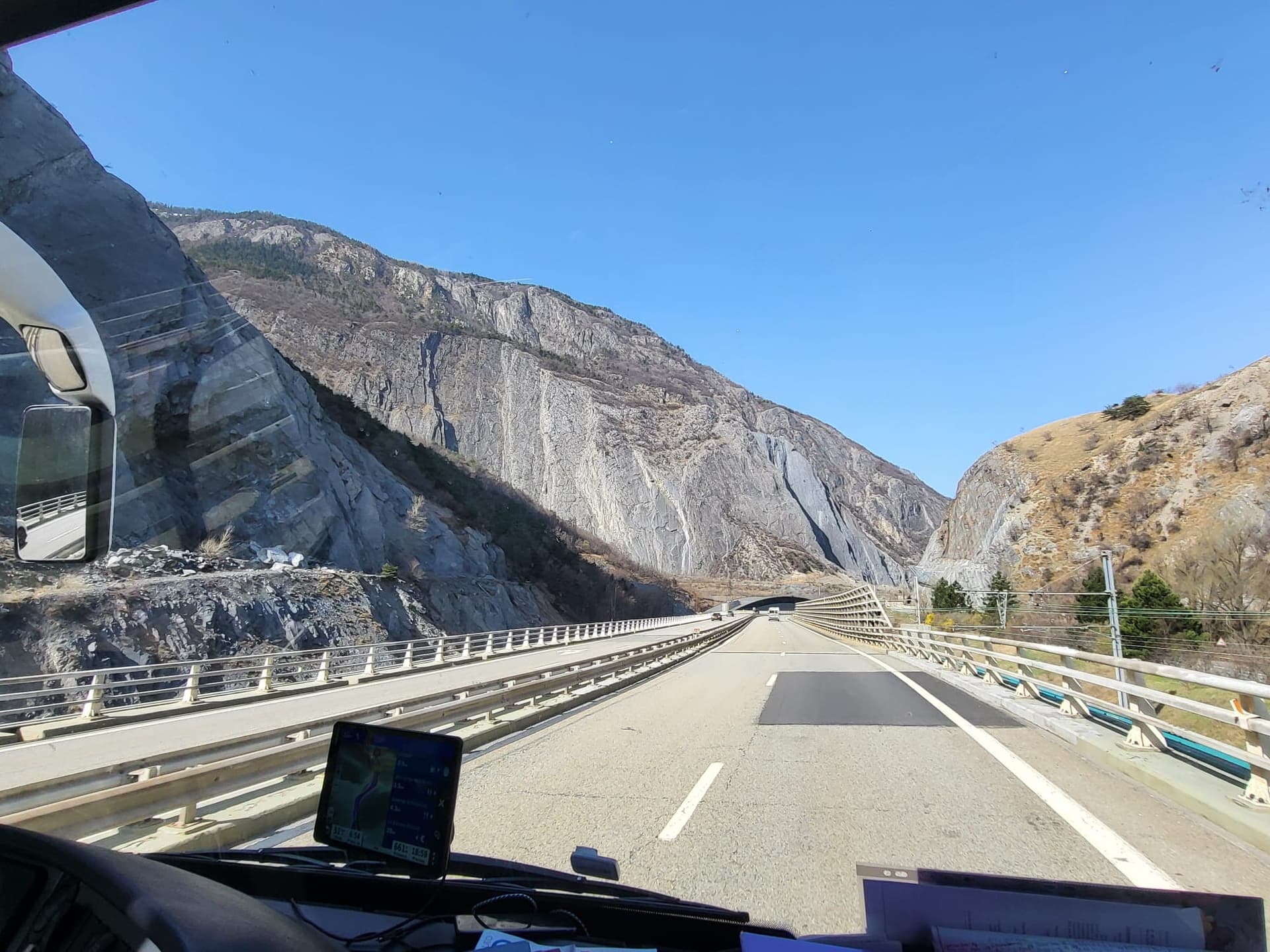 Transport autocar Paris – Alpi Valloire pe drum montan